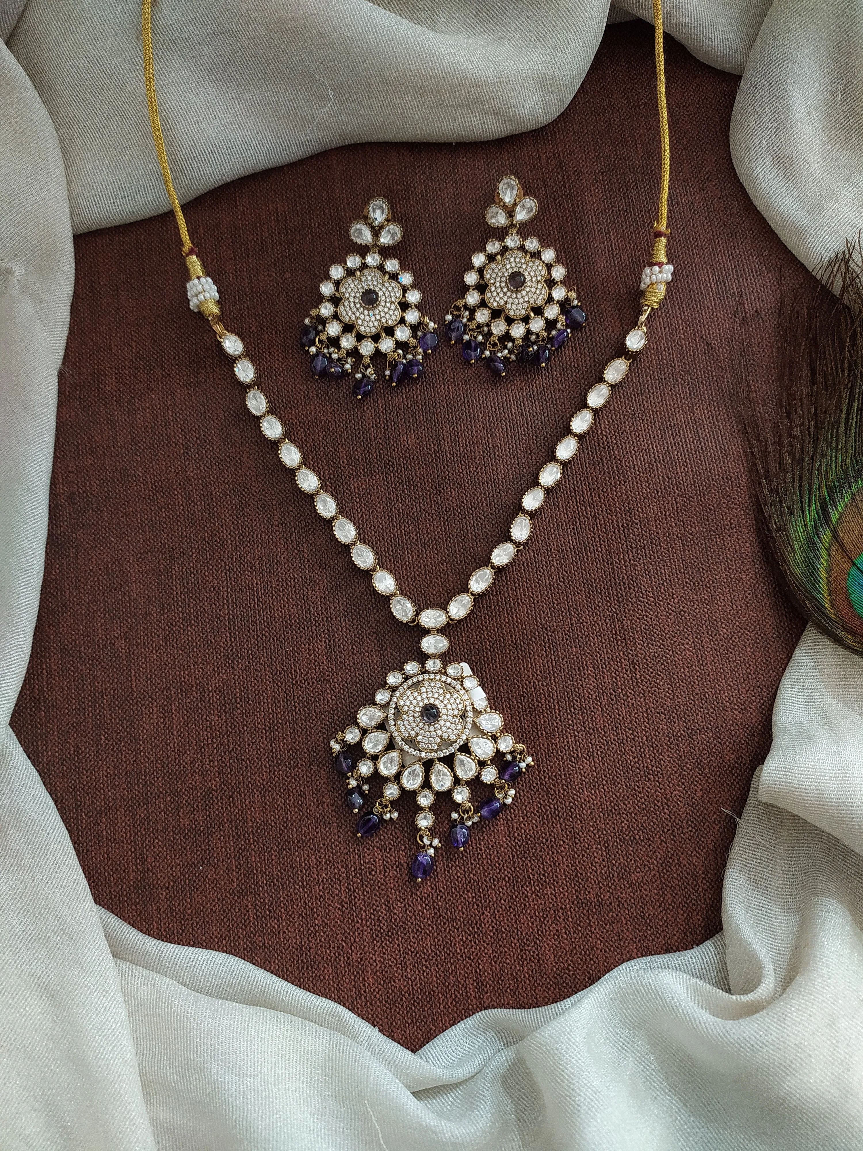 Simple Victorian Necklace Set with Floral Pendant and Moissanite Stones