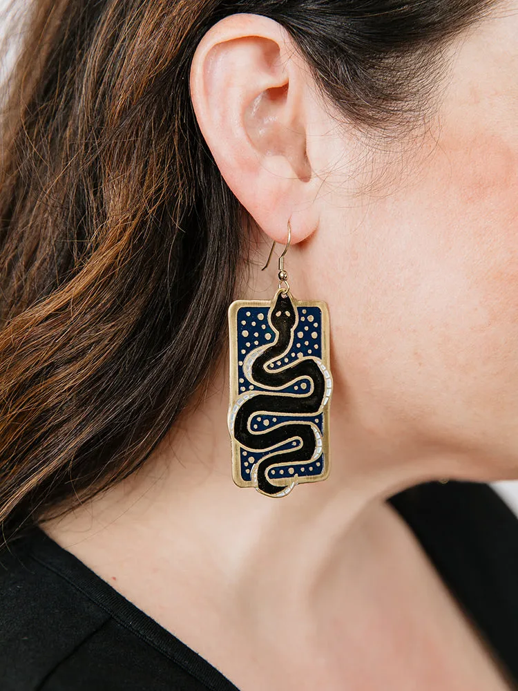 Snake Scene Earrings - Black